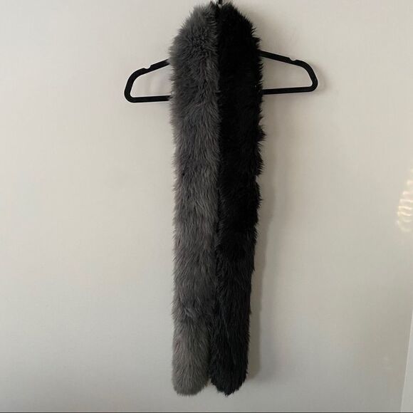 NWT-Charlotte Simone Popsicle Two-Tone Scarf Tail - Picture 4 of 7